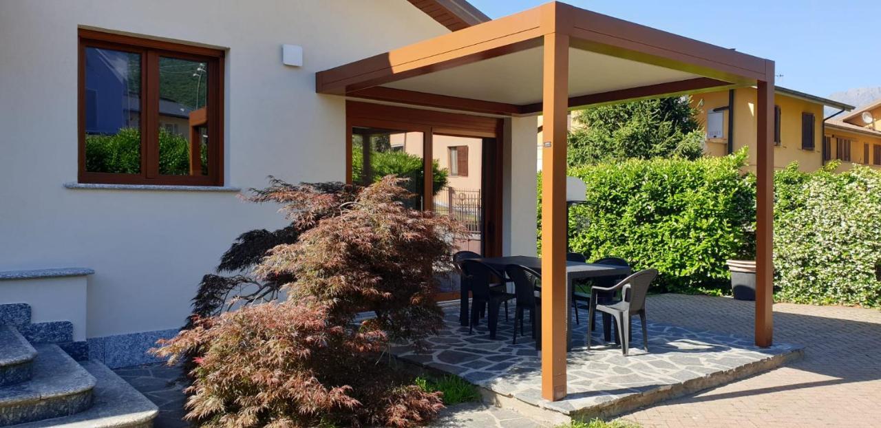 Villa Iris -Pet Friendly Stay - Garden - Private Parking- Bike Friendly Holiday House Colico Exteriör bild