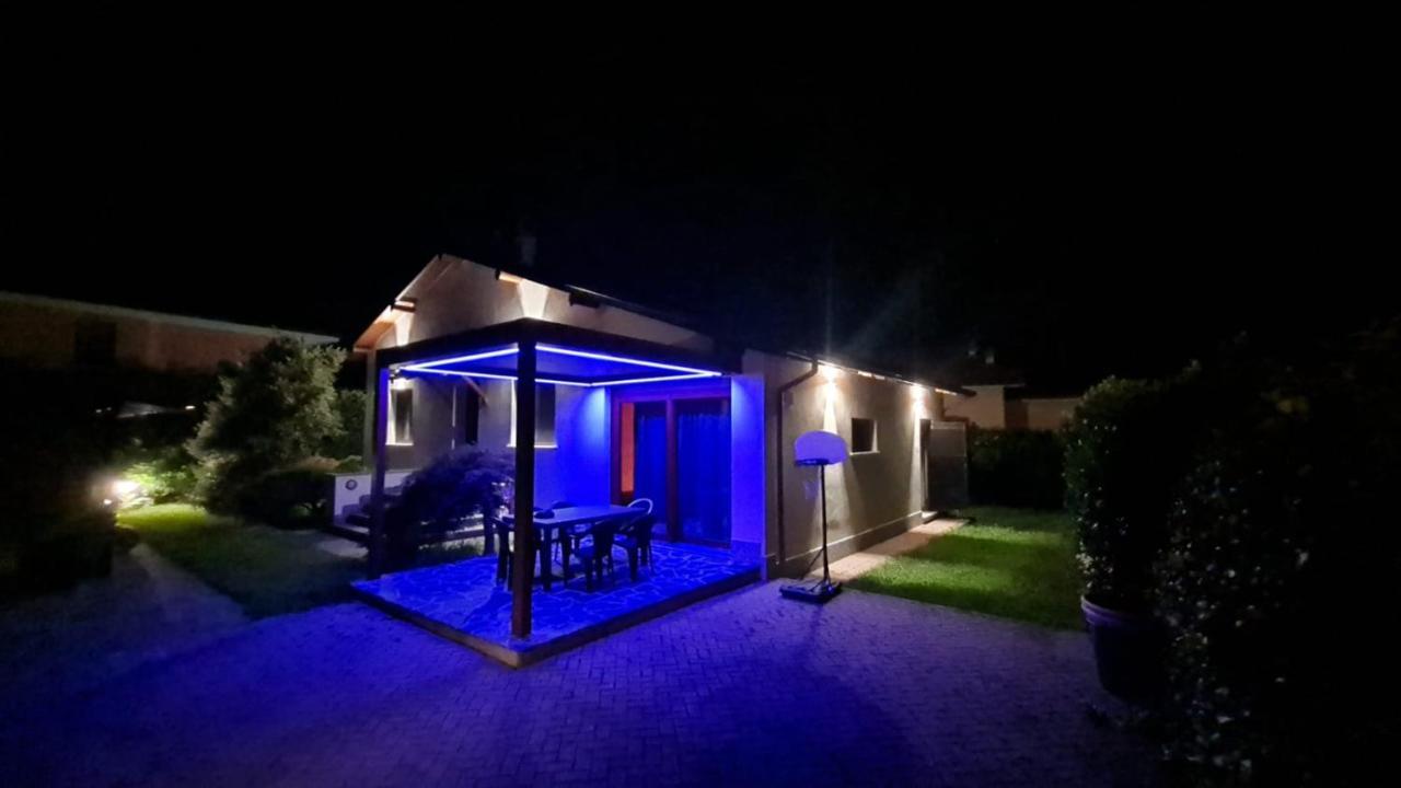 Villa Iris -Pet Friendly Stay - Garden - Private Parking- Bike Friendly Holiday House Colico Exteriör bild