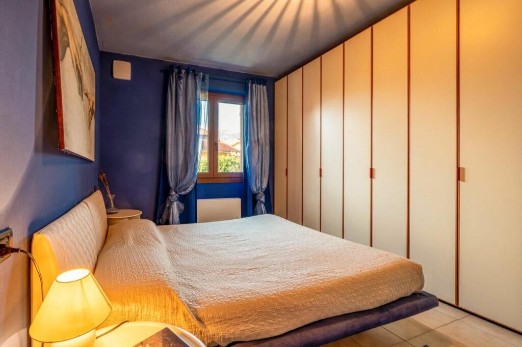 Villa Iris -Pet Friendly Stay - Garden - Private Parking- Bike Friendly Holiday House Colico Exteriör bild