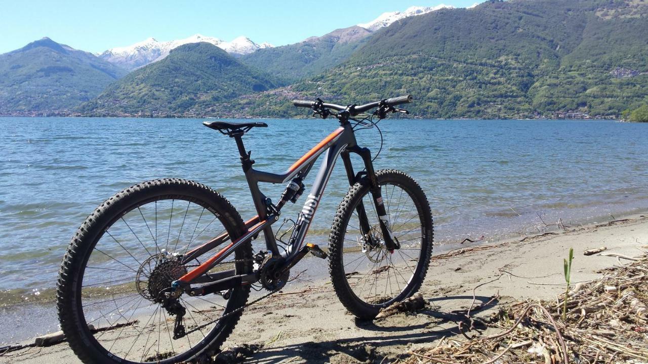 Villa Iris -Pet Friendly Stay - Garden - Private Parking- Bike Friendly Holiday House Colico Exteriör bild