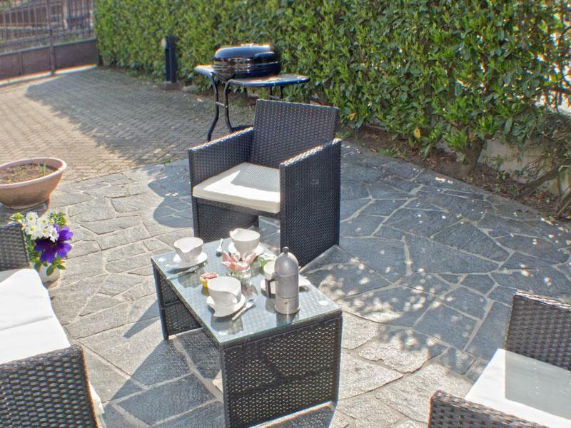 Villa Iris -Pet Friendly Stay - Garden - Private Parking- Bike Friendly Holiday House Colico Exteriör bild