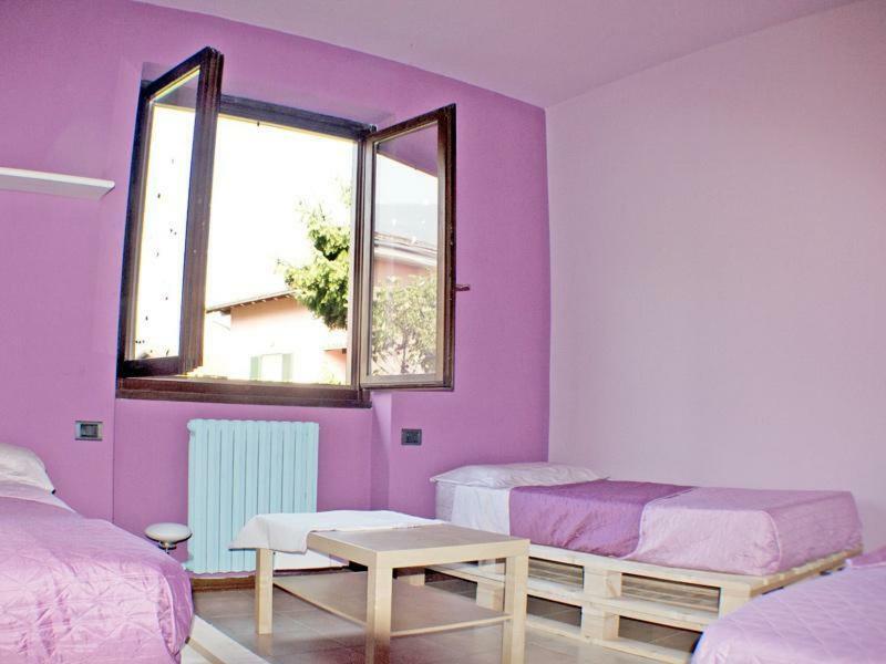 Villa Iris -Pet Friendly Stay - Garden - Private Parking- Bike Friendly Holiday House Colico Exteriör bild